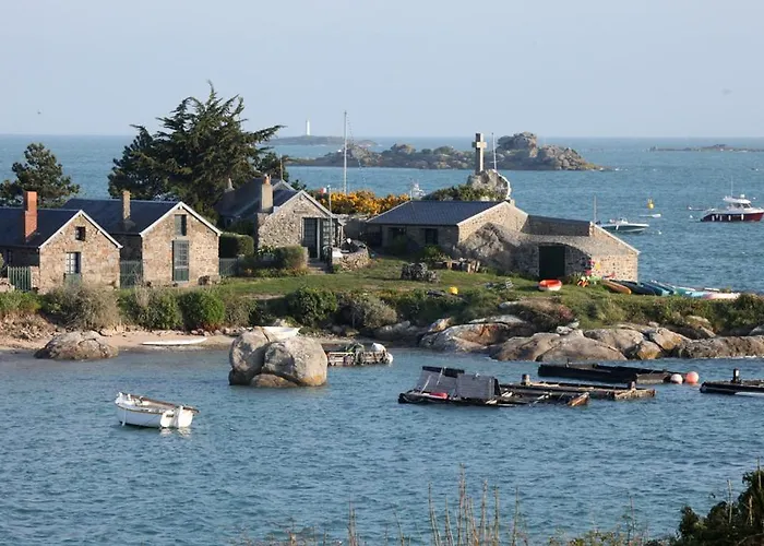 La Chanterie Agreable Mobil-home Residentiel Normand Campsite