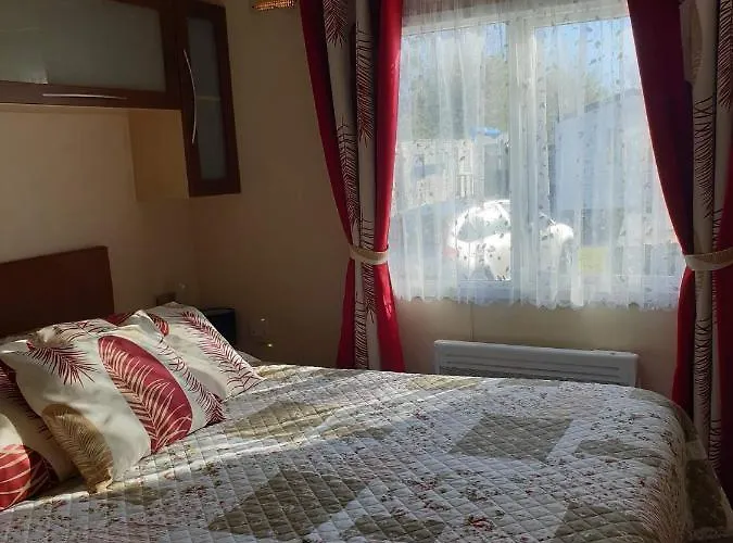 La Chanterie Agreable Mobil-home Residentiel Normand Campsite Saint-Pair-sur-Mer