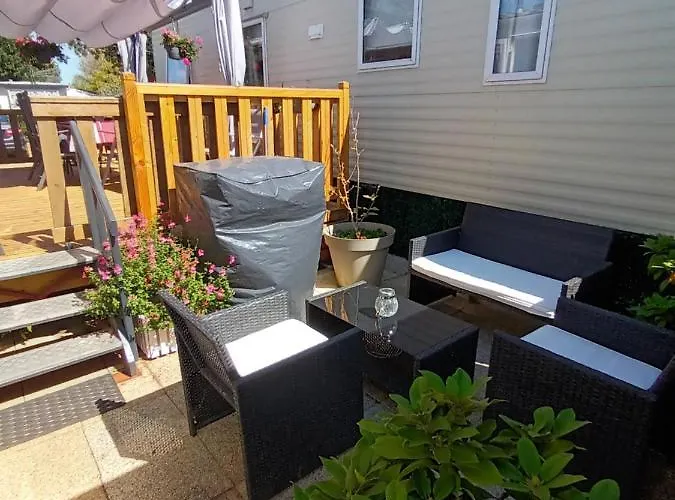 אתר קמפינג La Chanterie Agreable Mobil-home Residentiel Normand סן-פר-סור-מר